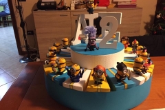 Torta bomboniere compleanno tema "minions"